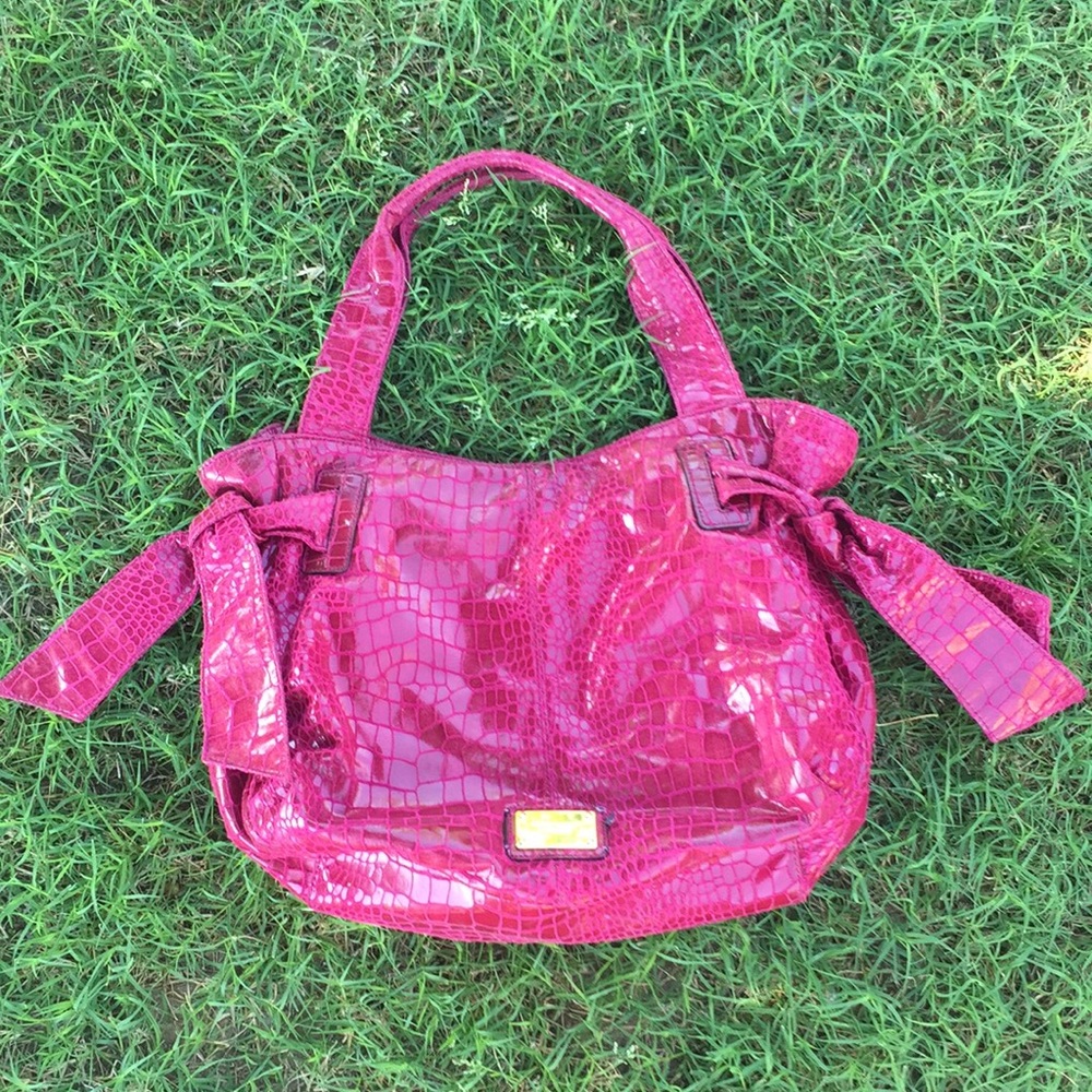 Beautiful Nine West bucket purse hobo